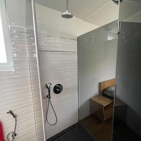 Schoene Gartenwohnung Mit Carport Und Terrasse!