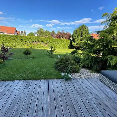 Schoene Gartenwohnung Mit Carport Und Terrasse! Apartman Graz