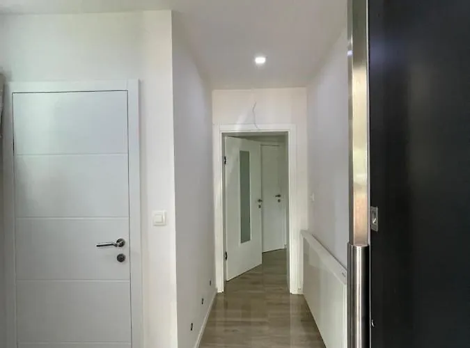 Schoene Gartenwohnung Mit Carport Und Terrasse! Graz