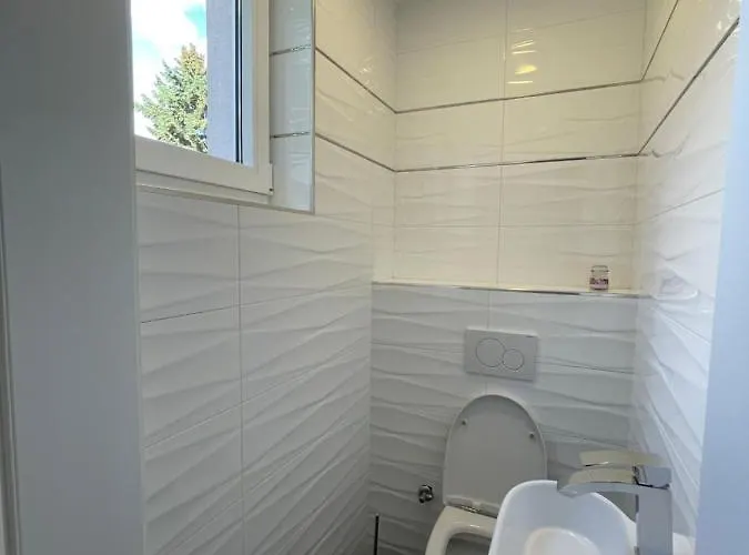 Апартаменти Schoene Gartenwohnung Mit Carport Und Terrasse! *