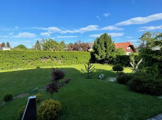 Apartment Schoene Gartenwohnung Mit Carport Und Terrasse! *